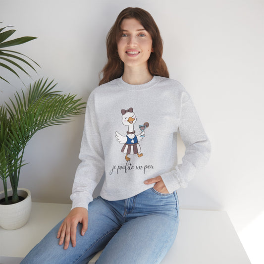 Crewneck Sweatshirt — Cute French Duck Illustration "Je profite un peu"