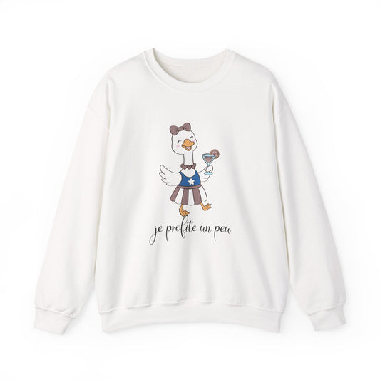 Crewneck Sweatshirt — Cute French Duck Illustration "Je profite un peu"